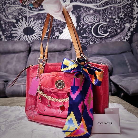 Coach Pink soho Shoulder Bag with Multicolor Scarf - Picture 5 of 17